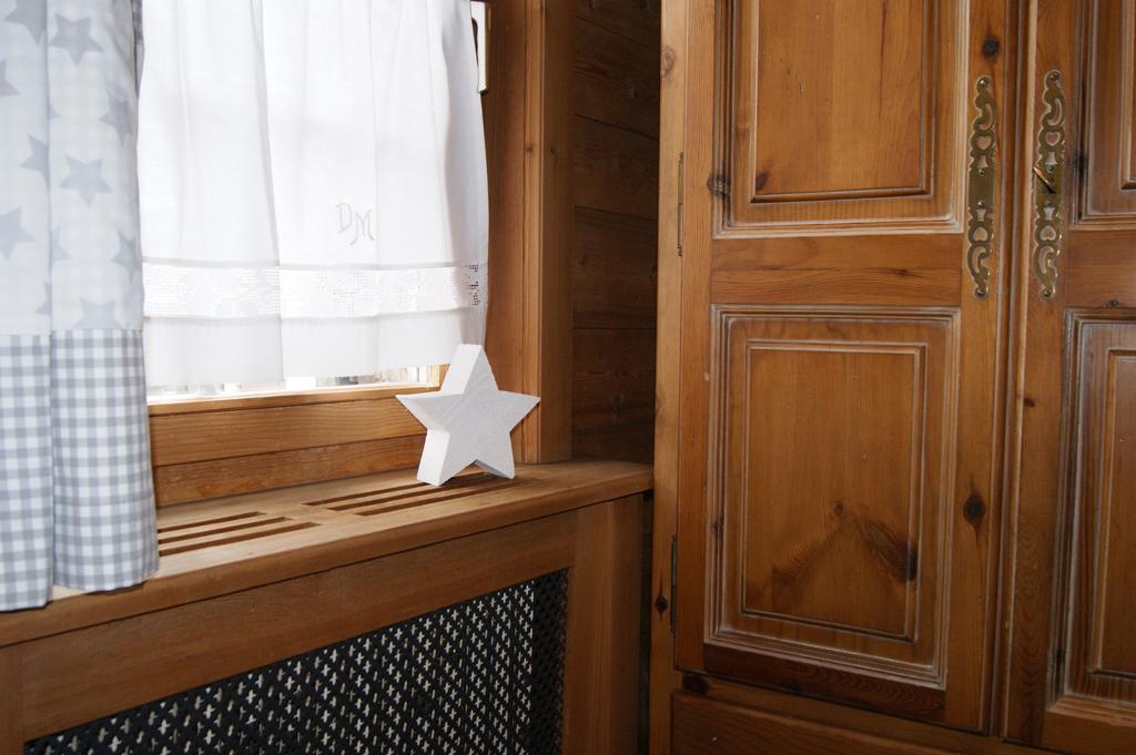 Hotel Arturo Celerina/Schlarigna Ngoại thất bức ảnh