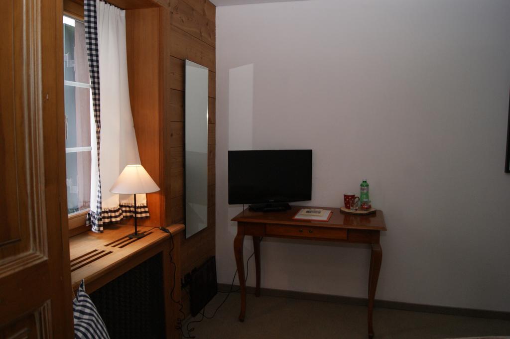 Hotel Arturo Celerina/Schlarigna Ngoại thất bức ảnh